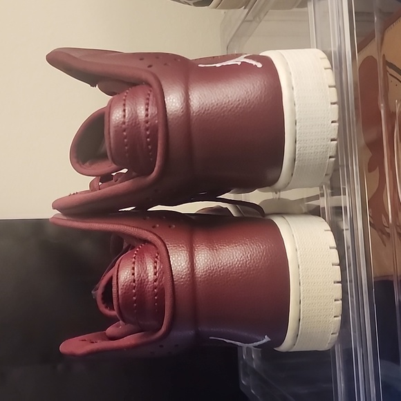 Jordan 1 Flight 4 - Picture 5 of 6